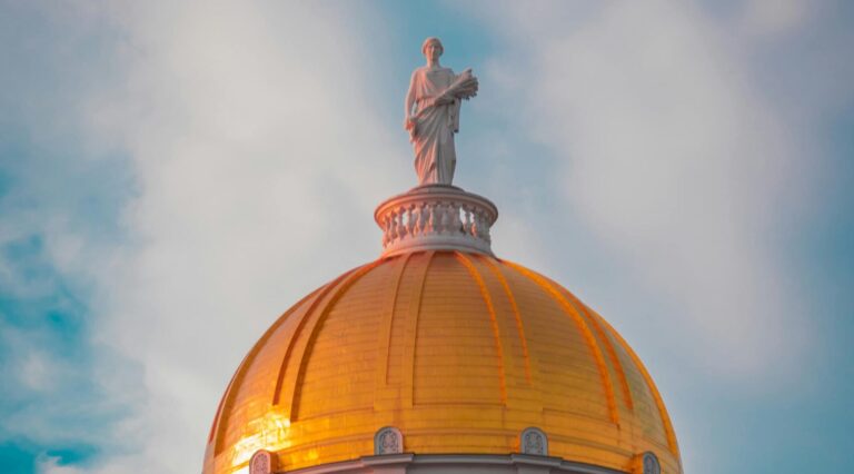 The State Curator’s Office and Volunteer Tour Guides